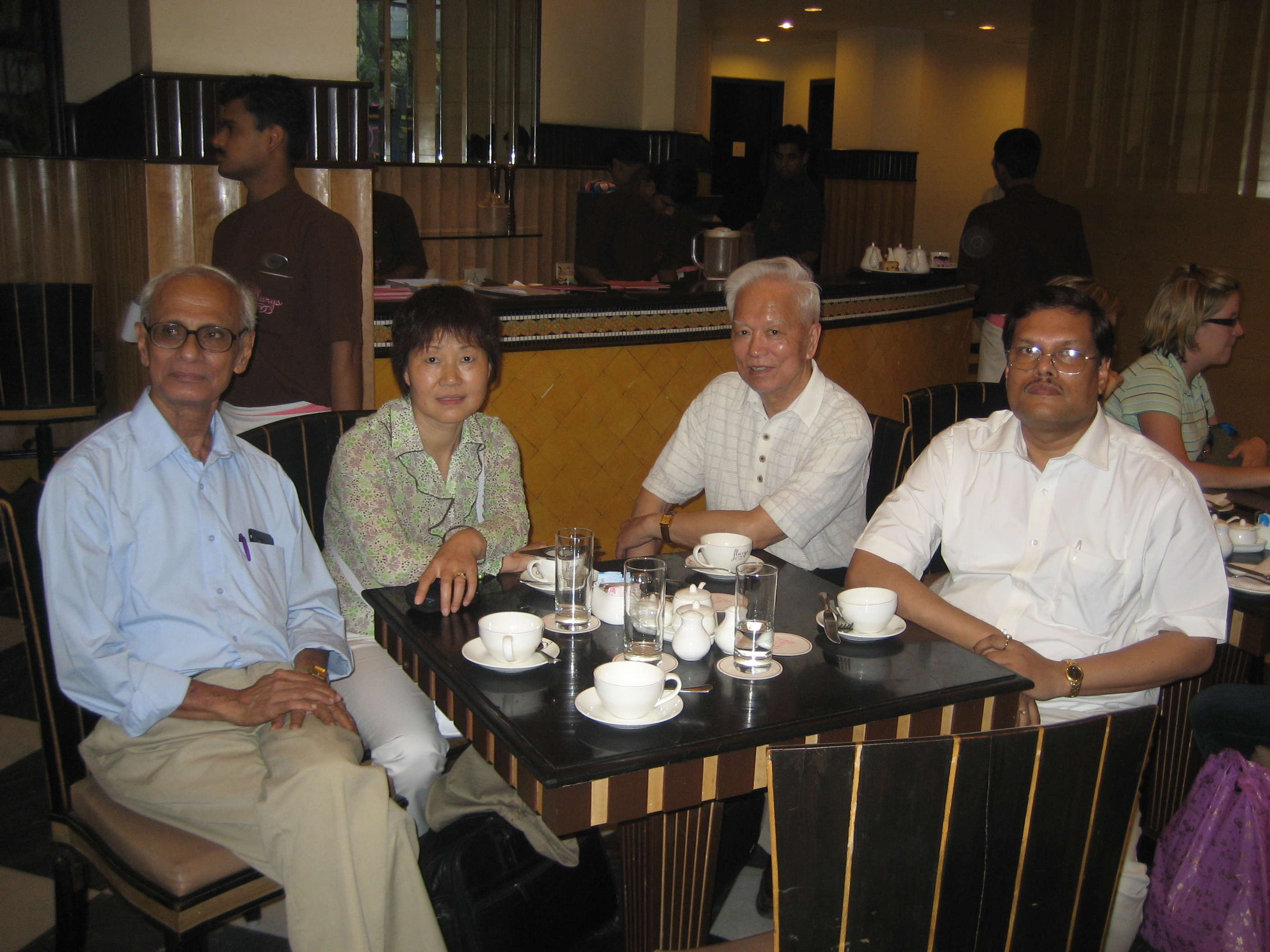 20070402公司周新民副总经理在印度参加除尘产业协会组织的会议2